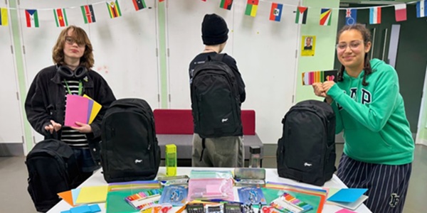 Hackney School Parliament launches Pack to School 569_hackney school packs.jpg